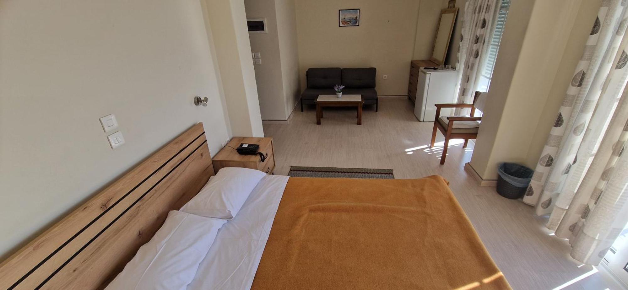 Hotel Andírrion Extérieur photo