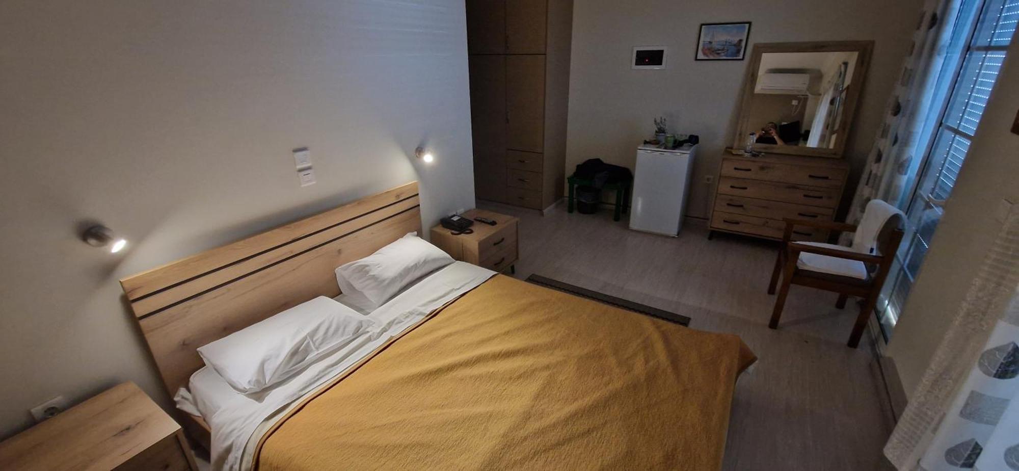 Hotel Andírrion Extérieur photo