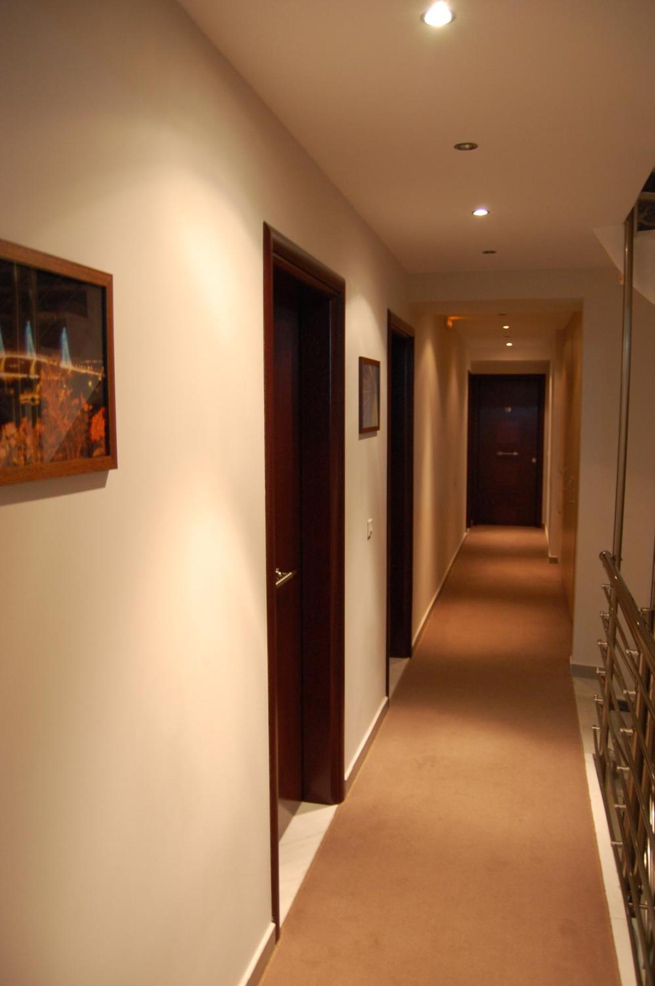 Hotel Andírrion Extérieur photo